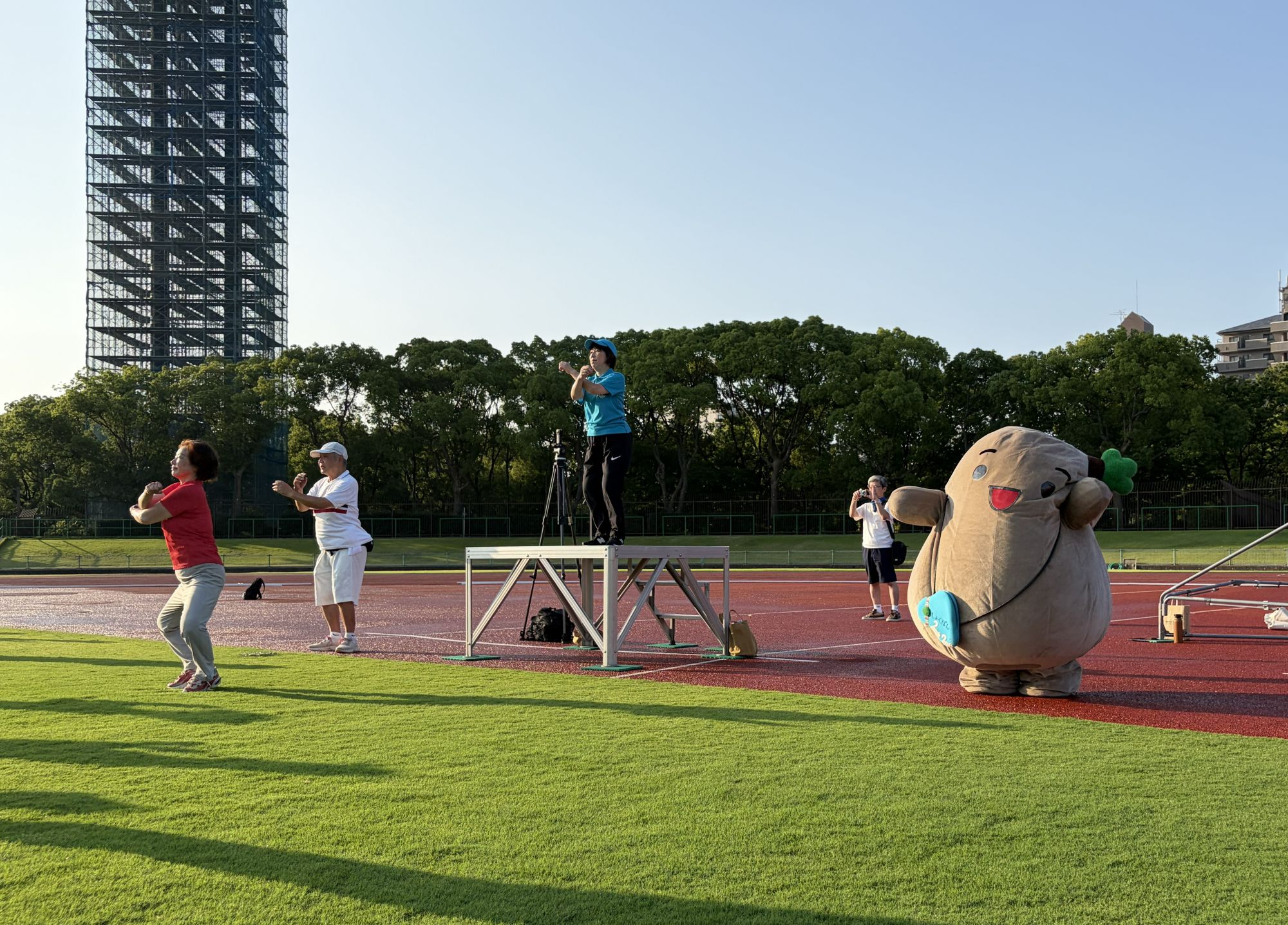 しょくぽん、はじめてのラジオ体操